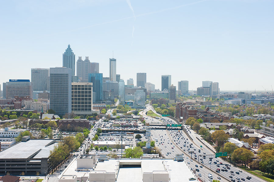 Downtown Atlanta skyline with traffic on the I-75/I-85 Downtown Connector. (Photo: Fitrah Hamid)